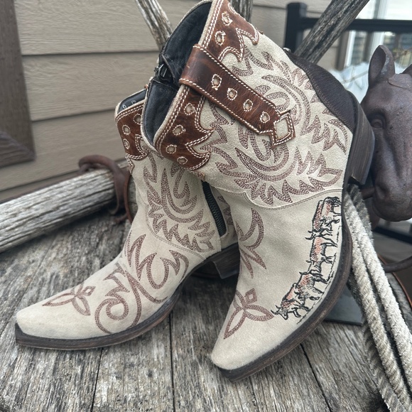 Red River Crossing Old Gringo booties - Picture 1 of 4